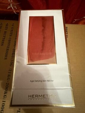 Age Defying Skin Nectar - Gold/Red Moisturizer